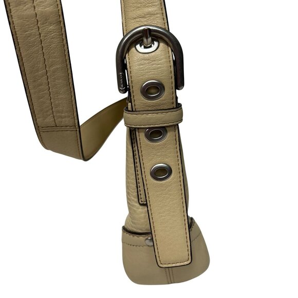 Coach Beige Pebbled Leather Crossbody Bag With Purple Lining & Adjustable Strap - Picture 4 of 10